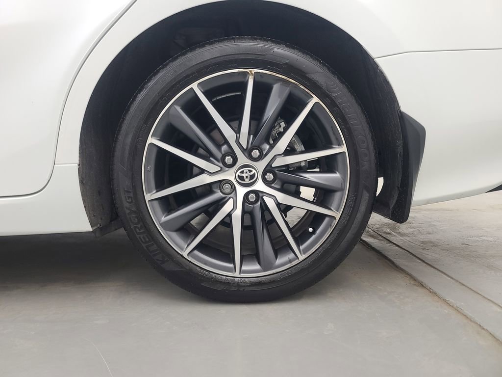 Used 2024 Toyota Camry XLE w/ Cold Weather Package image 12