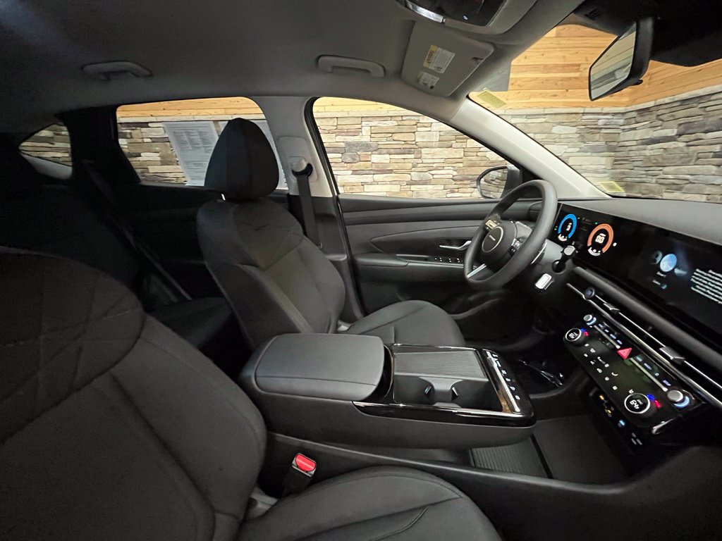 Used 2026 Hyundai Tucson SEL AWD/4WD image 23