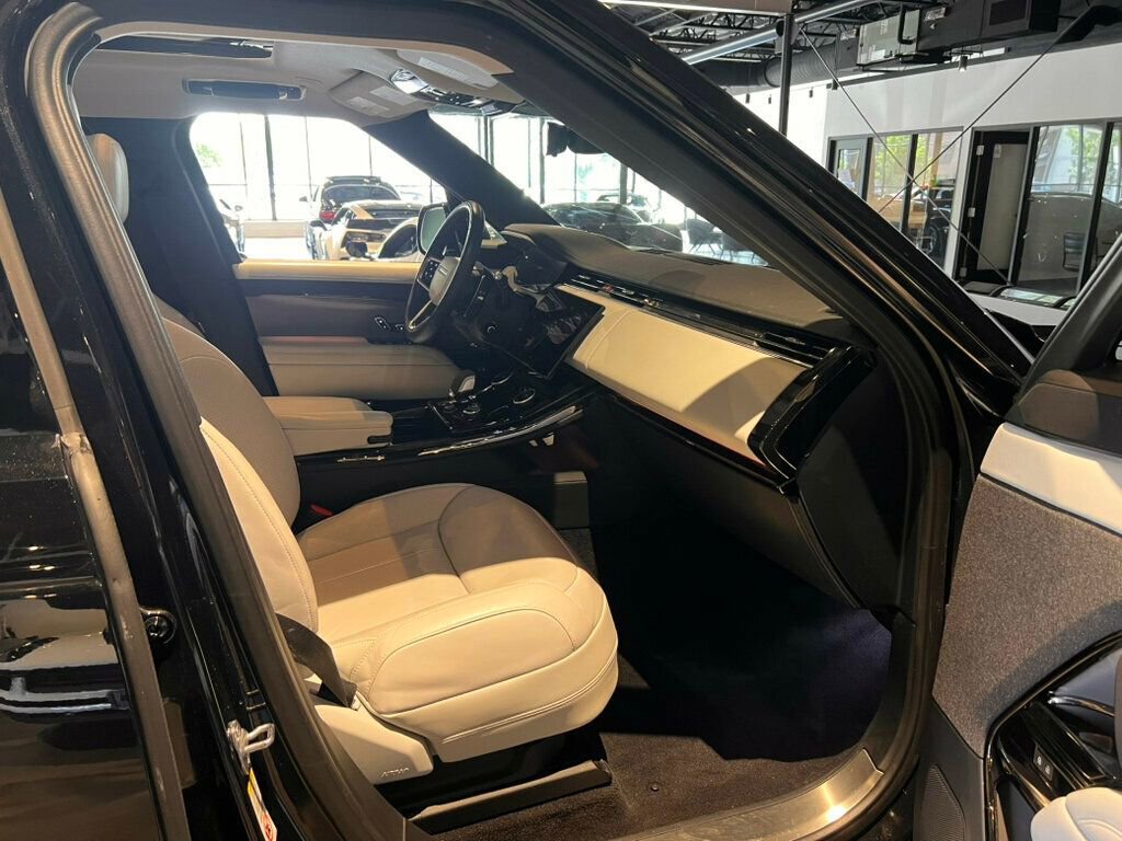 Used 2023 Land Rover Range Rover SE AWD/4WD image 29
