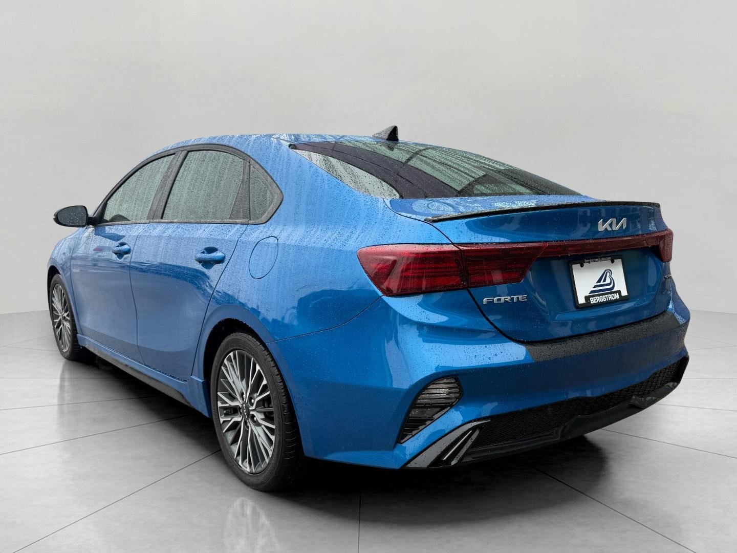 Used 2022 Kia Forte GT-Line w/ GT-Line Premium Package image 10