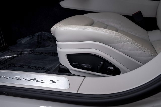 Used 2023 Porsche Panamera Turbo S image 21