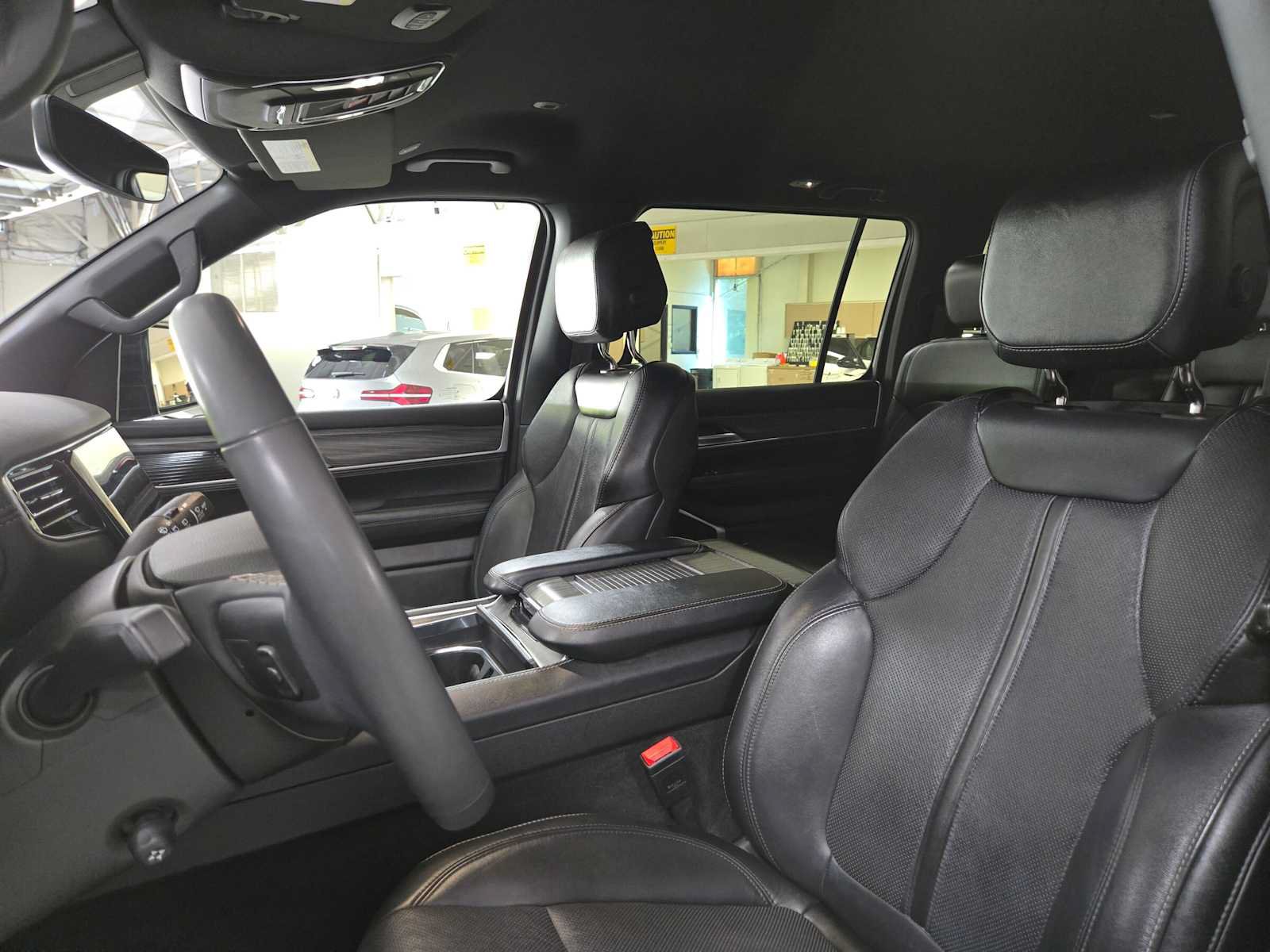 Used 2024 Jeep Wagoneer Series II AWD/4WD image 21