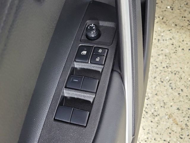 Used 2025 Toyota Corolla Cross AWD Hybrid image 22