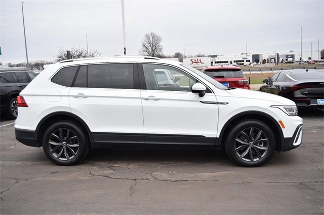 Certified 2022 Volkswagen Tiguan SE image 5