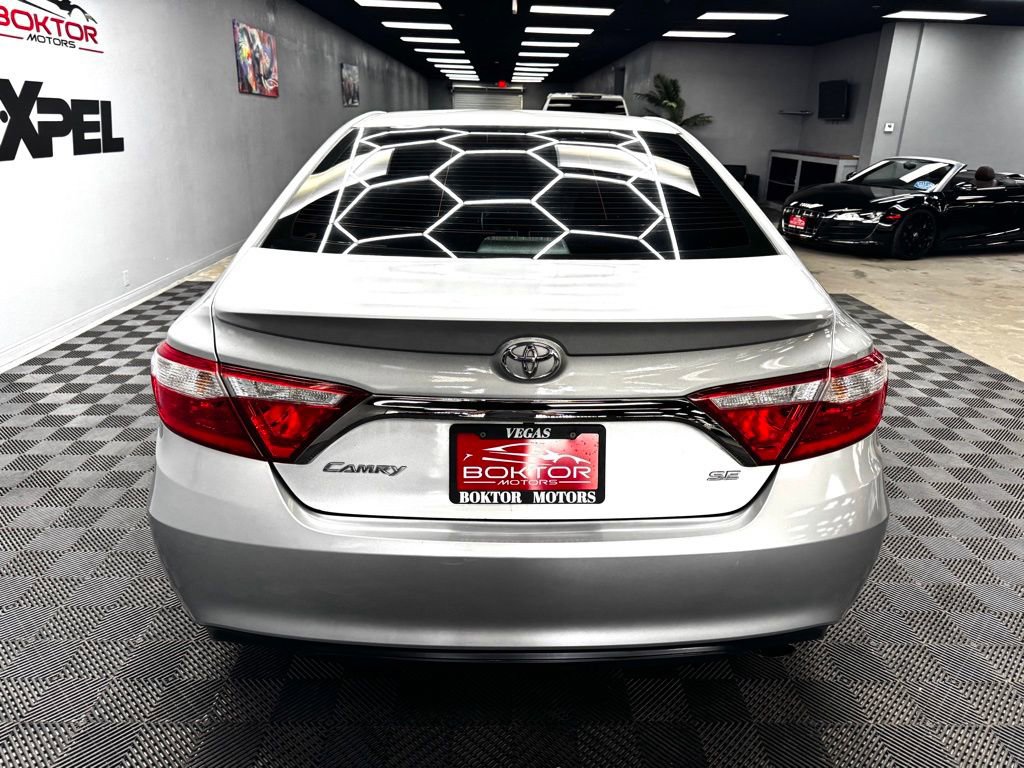 Used 2017 Toyota Camry SE FWD image 13