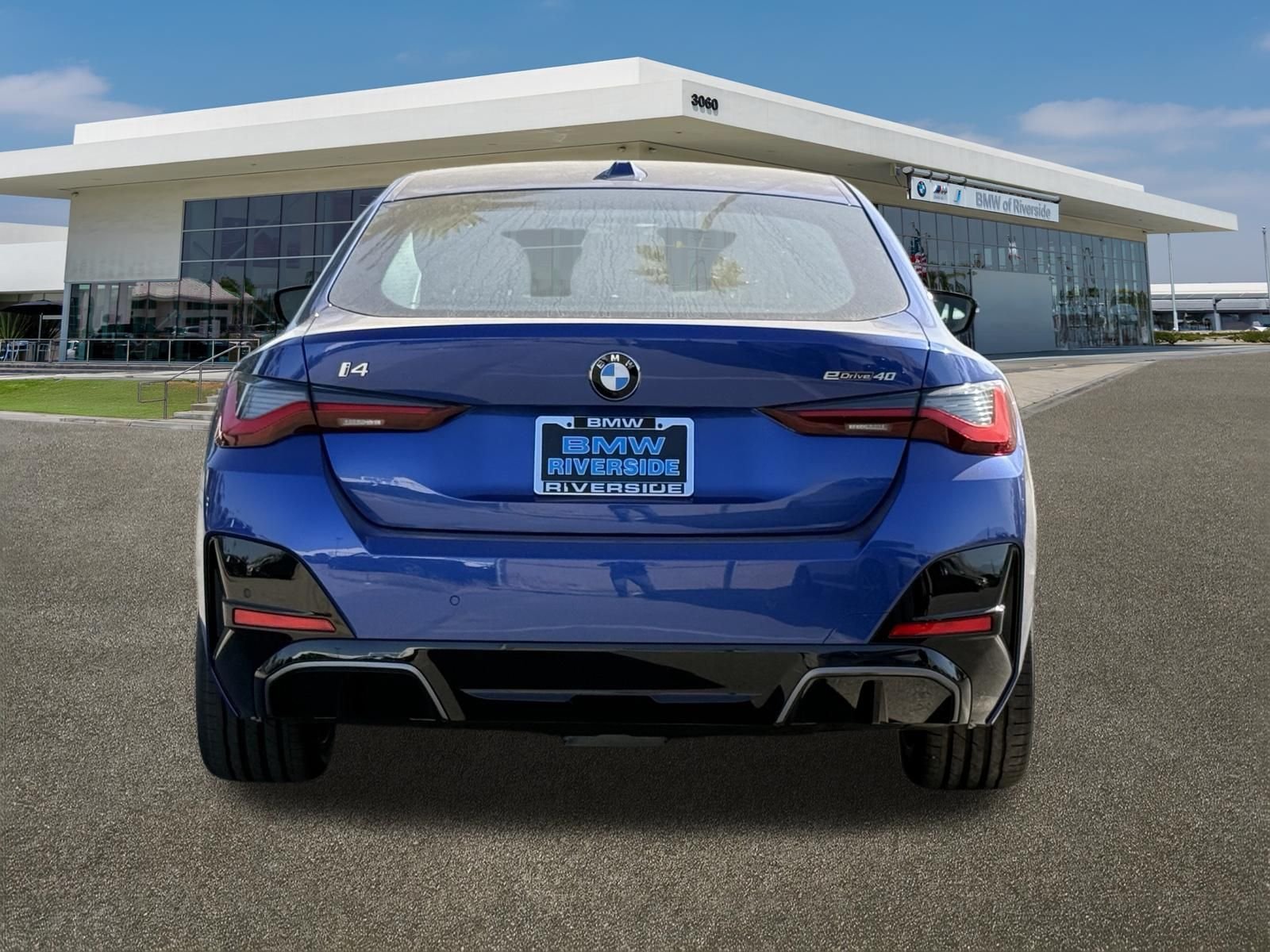 New 2026 BMW i4 eDrive40 RWD image 9