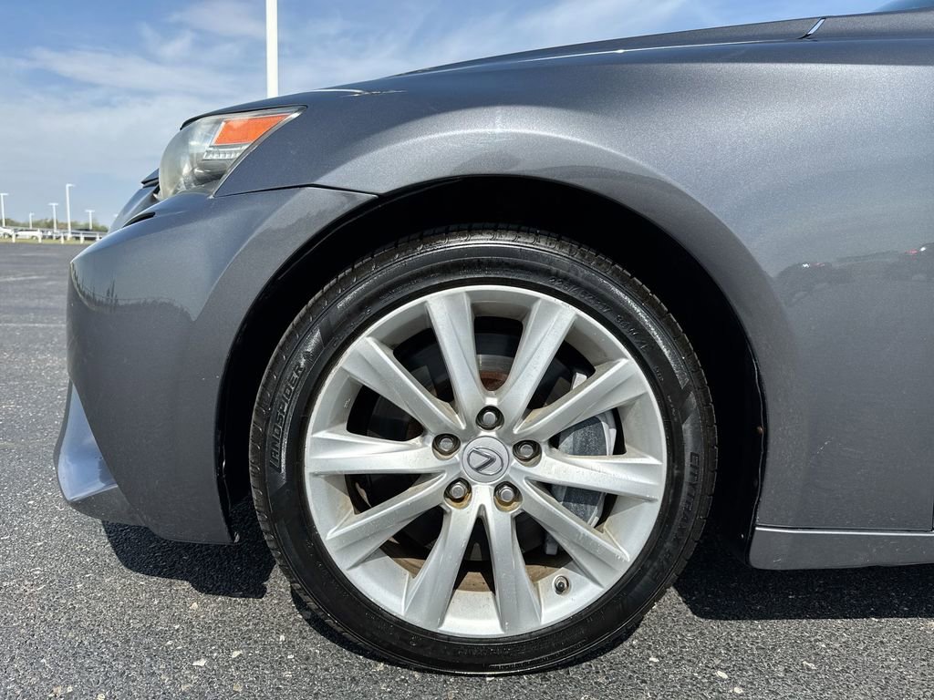 Used 2016 Lexus IS 300 AWD w/ Premium Package image 10