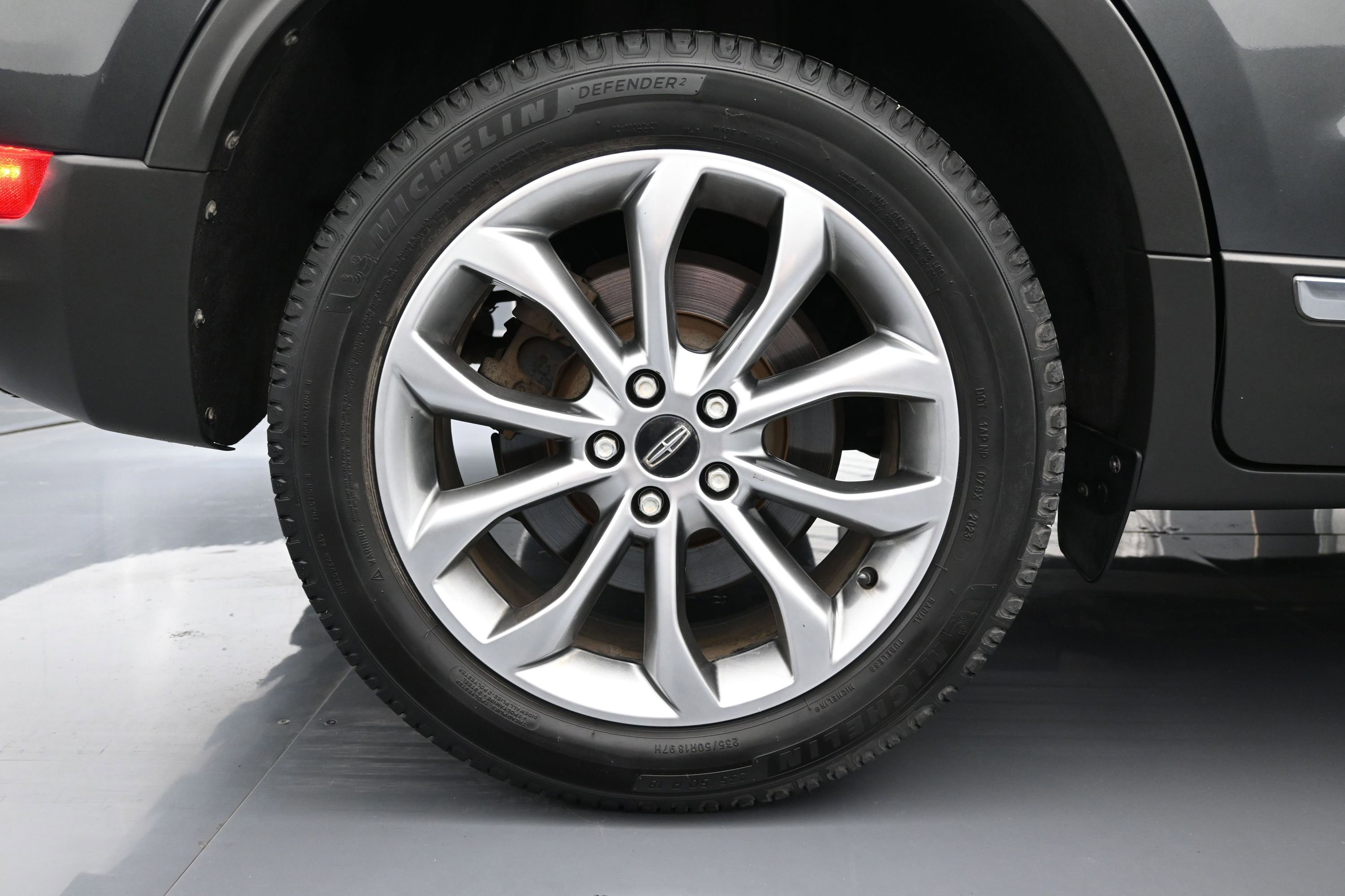 Used 2019 Lincoln MKC Select w/ Select Plus Package FWD image 18