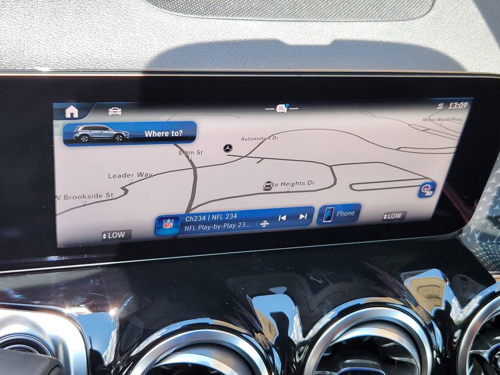 Used 2025 Mercedes-Benz GLB 250 GLB 250 image 16