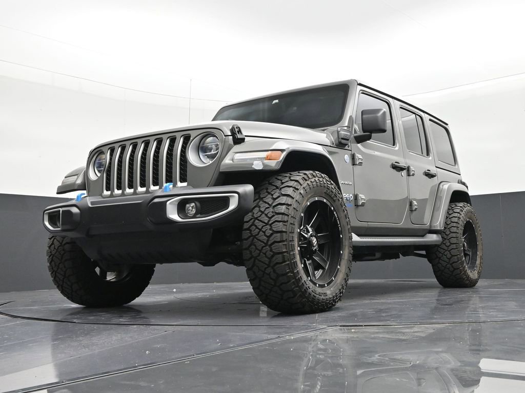Used 2022 Jeep Wrangler Unlimited Sahara AWD/4WD image 20