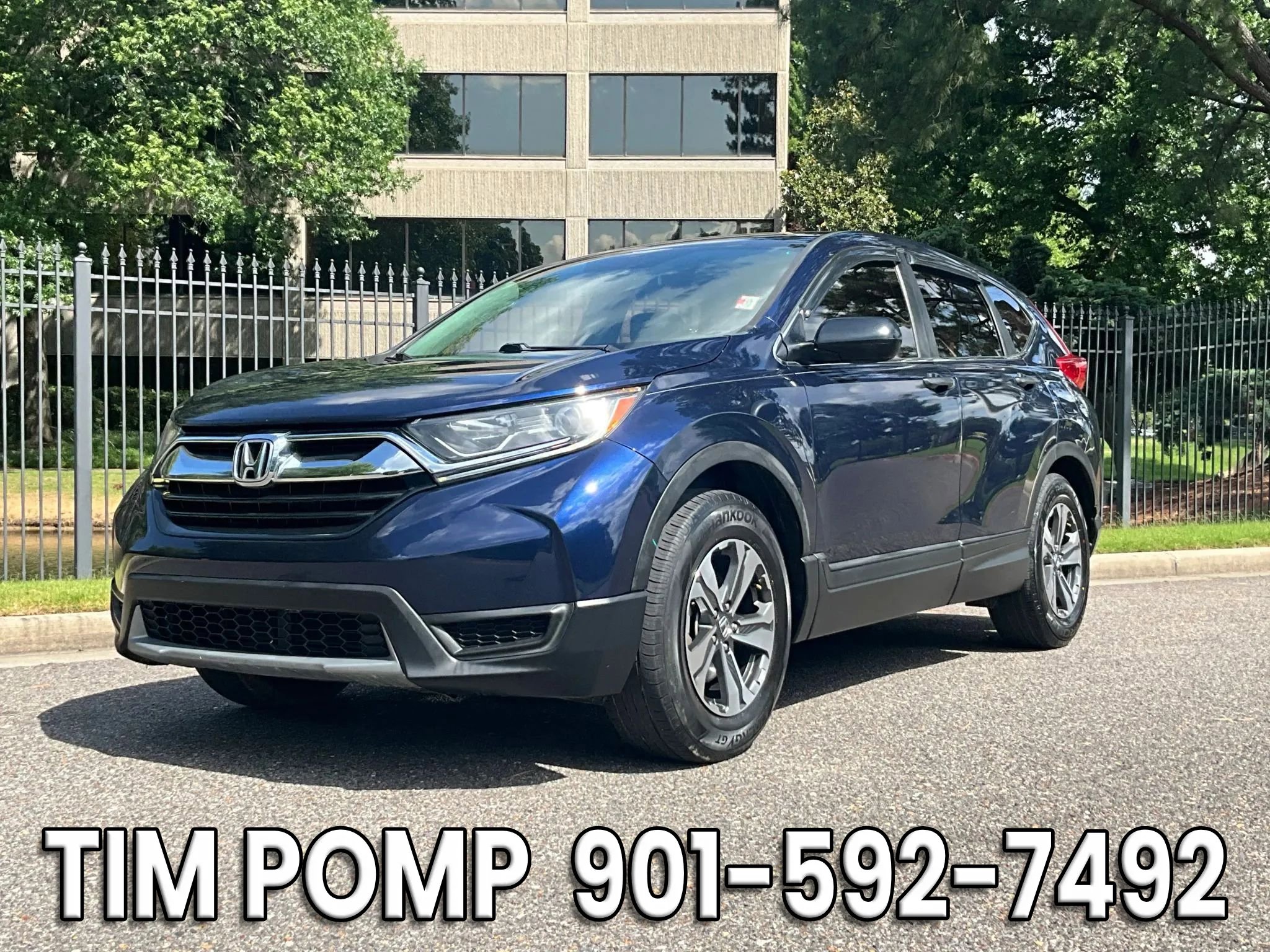 Used 2018 Honda CR-V LX image 1