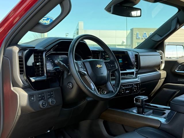 Used 2023 Chevrolet Silverado 1500 High Country w/ Z71 Off-Road Package AWD/4WD image 15