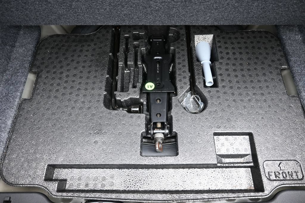 Used 2021 Honda Accord Touring image 32