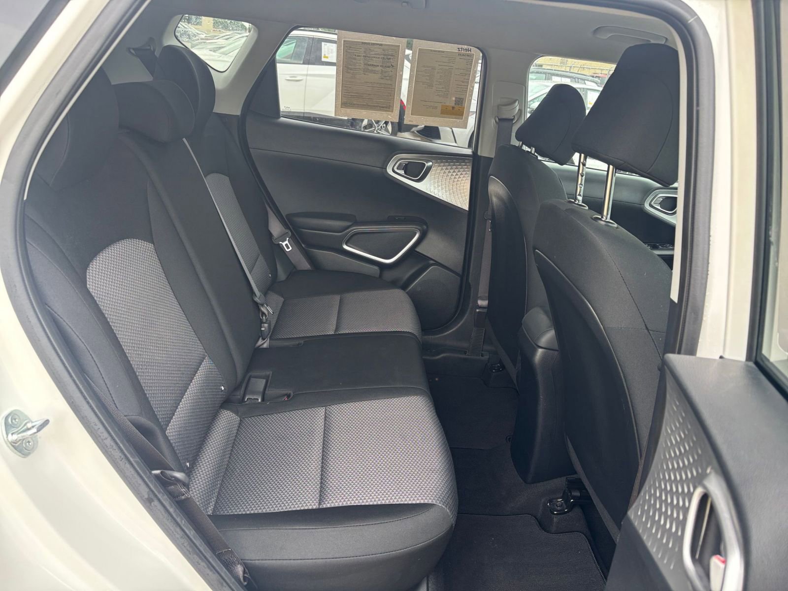 Used 2025 Kia Soul LX w/ LX Technology Package image 23