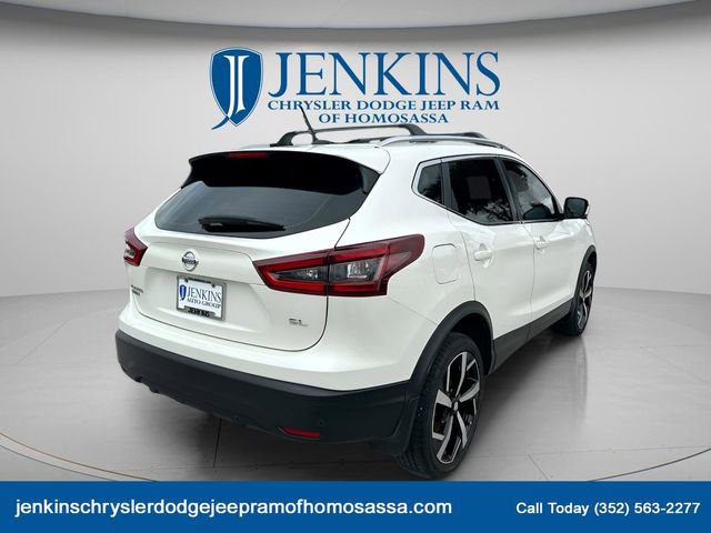 Used 2021 Nissan Rogue Sport SL image 2