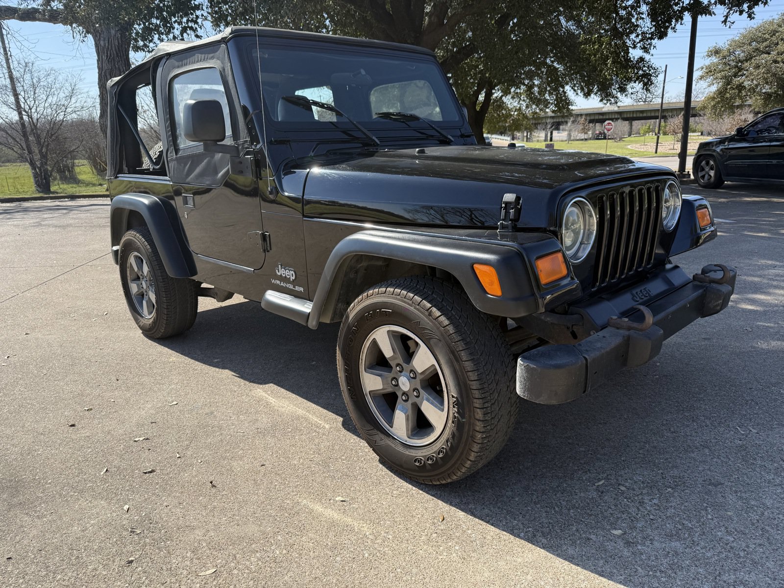 Used 2005 Jeep Wrangler SE AWD/4WD image 3