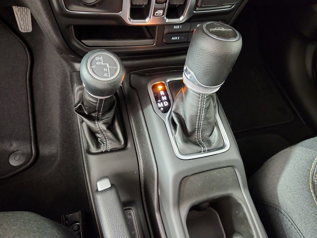 New 2025 Jeep Gladiator Sport image 15