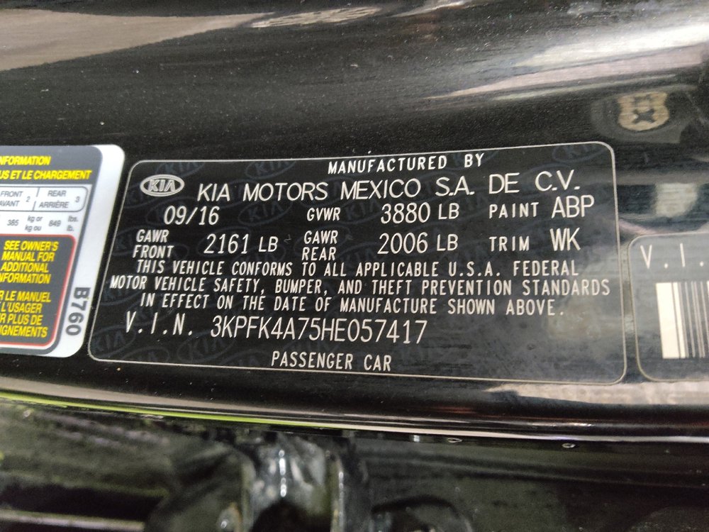 Used 2017 Kia Forte LX image 33