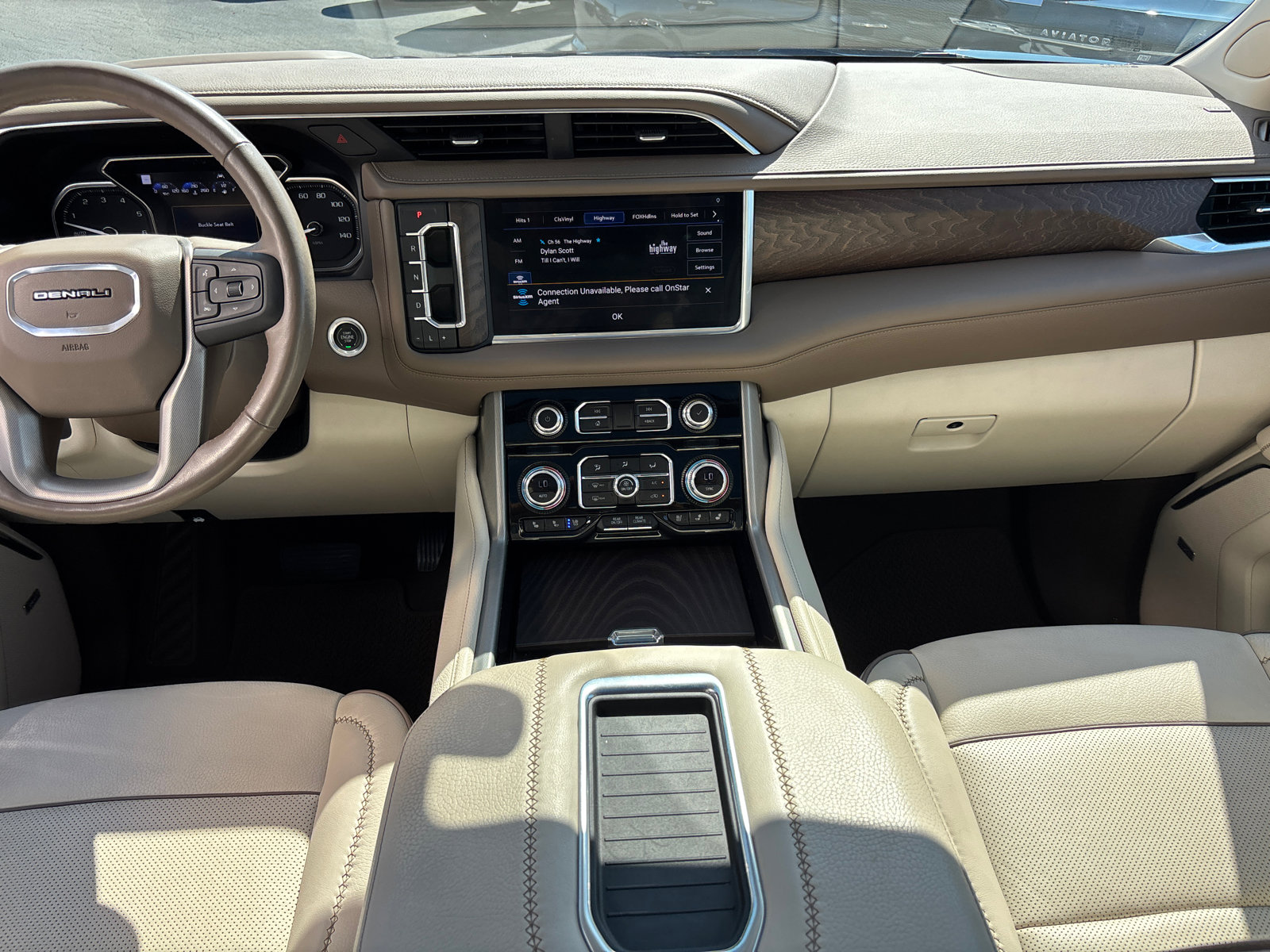 Used 2021 GMC Yukon Denali w/ Denali Premium Package image 30