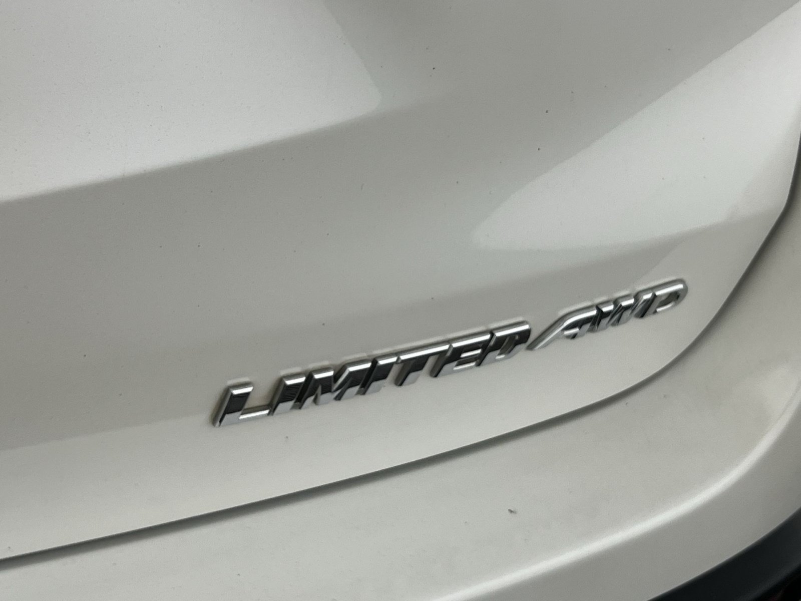 Used 2014 Toyota Highlander Limited AWD/4WD image 28