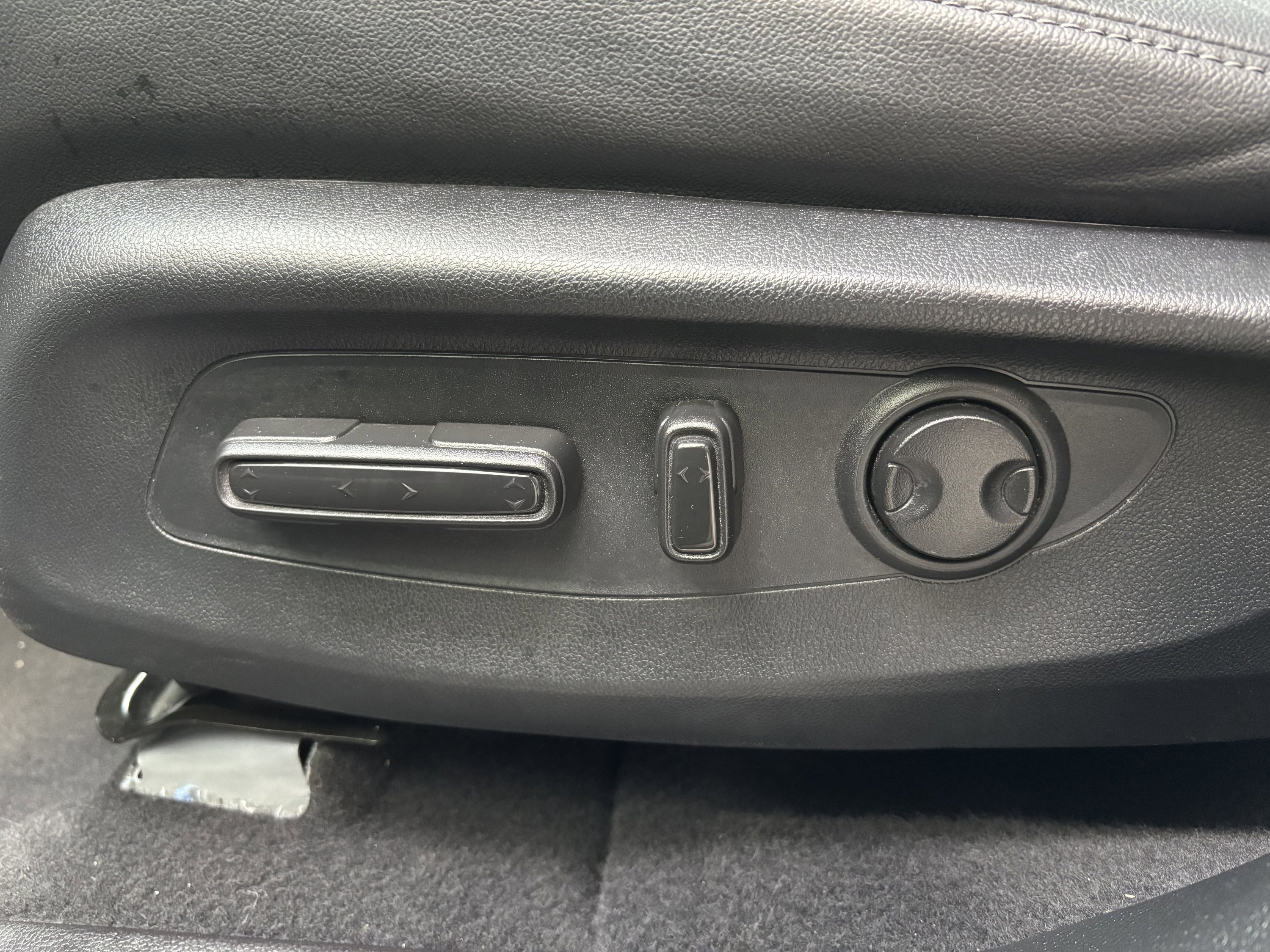 Certified 2025 Honda CR-V EX-L image 16