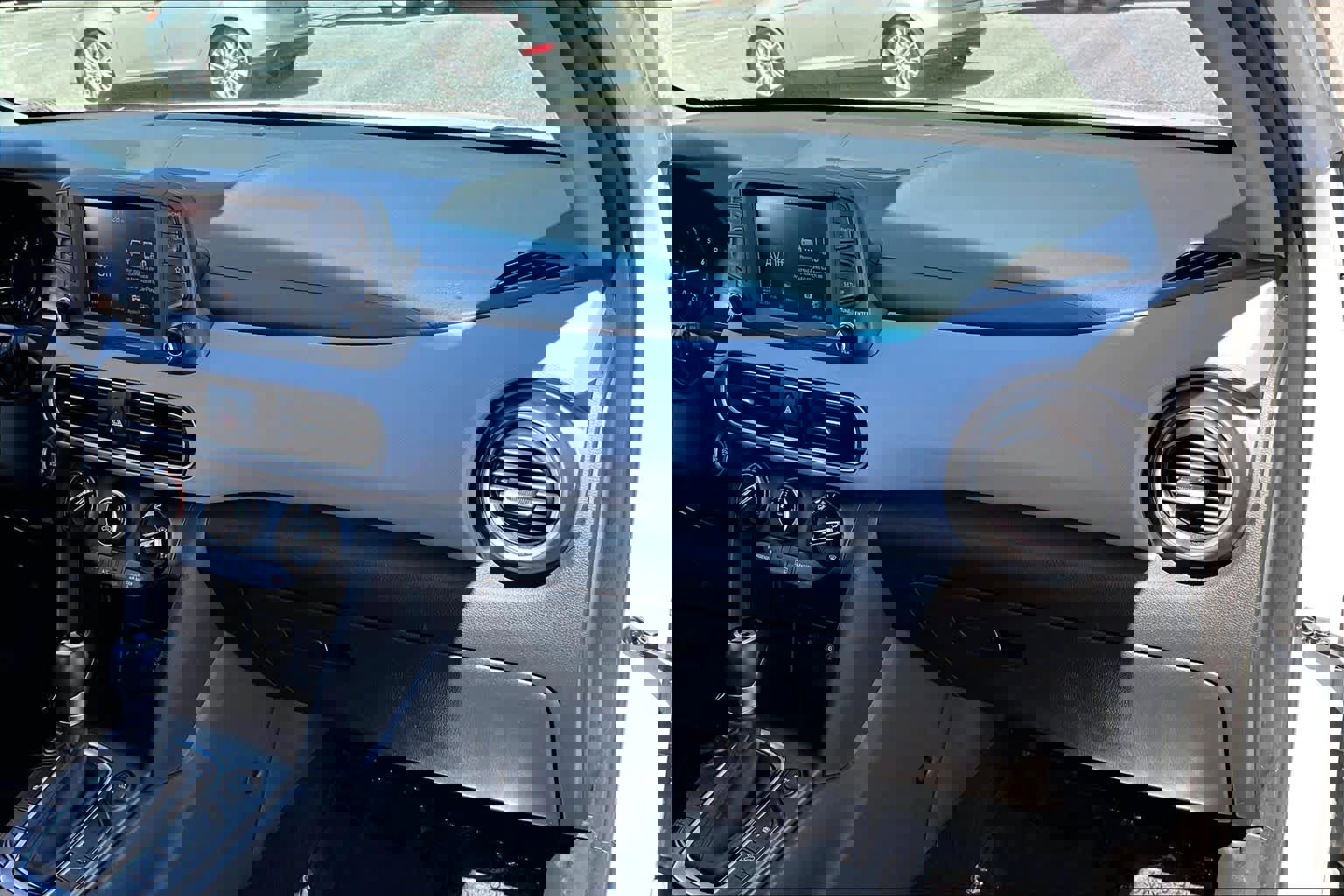 Used 2019 Hyundai Kona SEL image 18