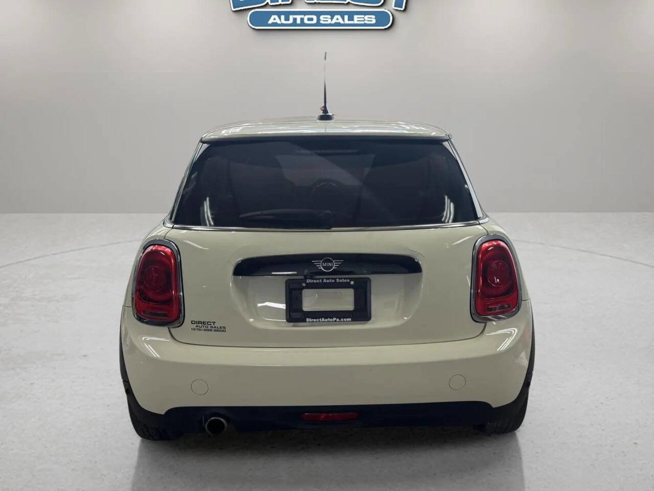 Used 2019 MINI Cooper 2-Door Hardtop FWD image 5