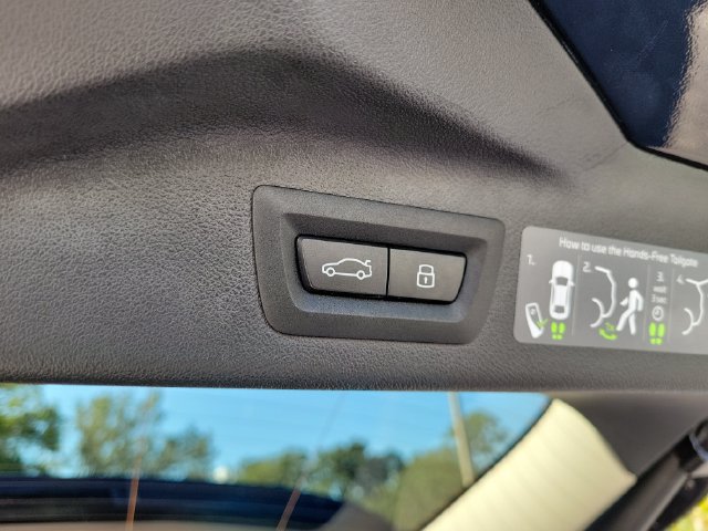 Used 2026 BMW X7 xDrive40i AWD/4WD image 10