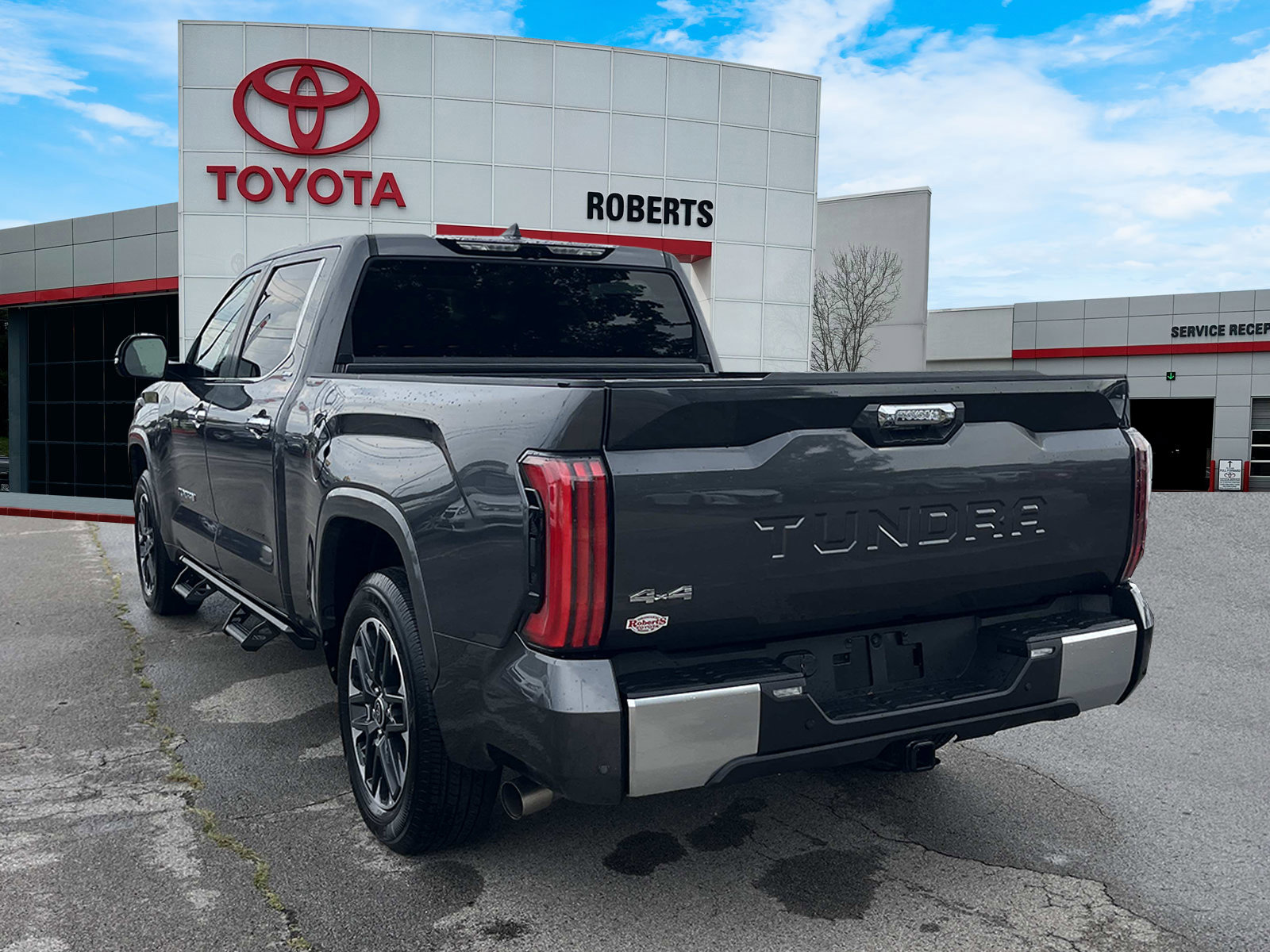 Used 2024 Toyota Tundra Limited image 5