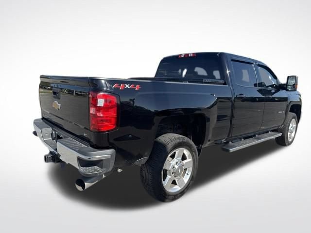 Used 2018 Chevrolet Silverado 2500 LT w/ LT Convenience Package AWD/4WD image 5