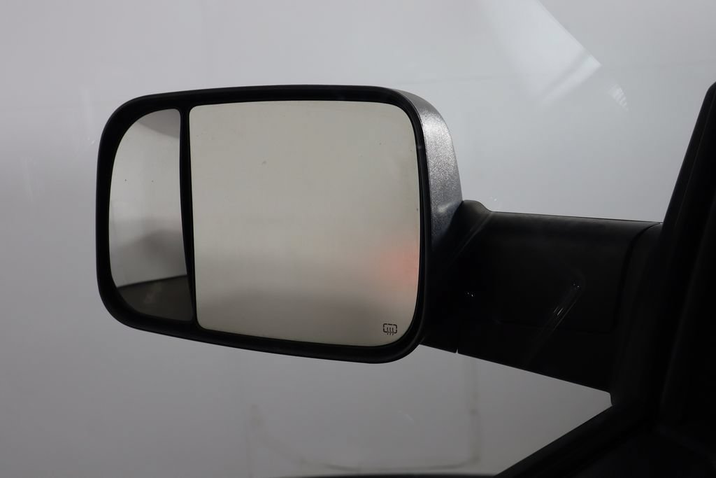Used 2016 RAM 2500 Laramie AWD/4WD image 40