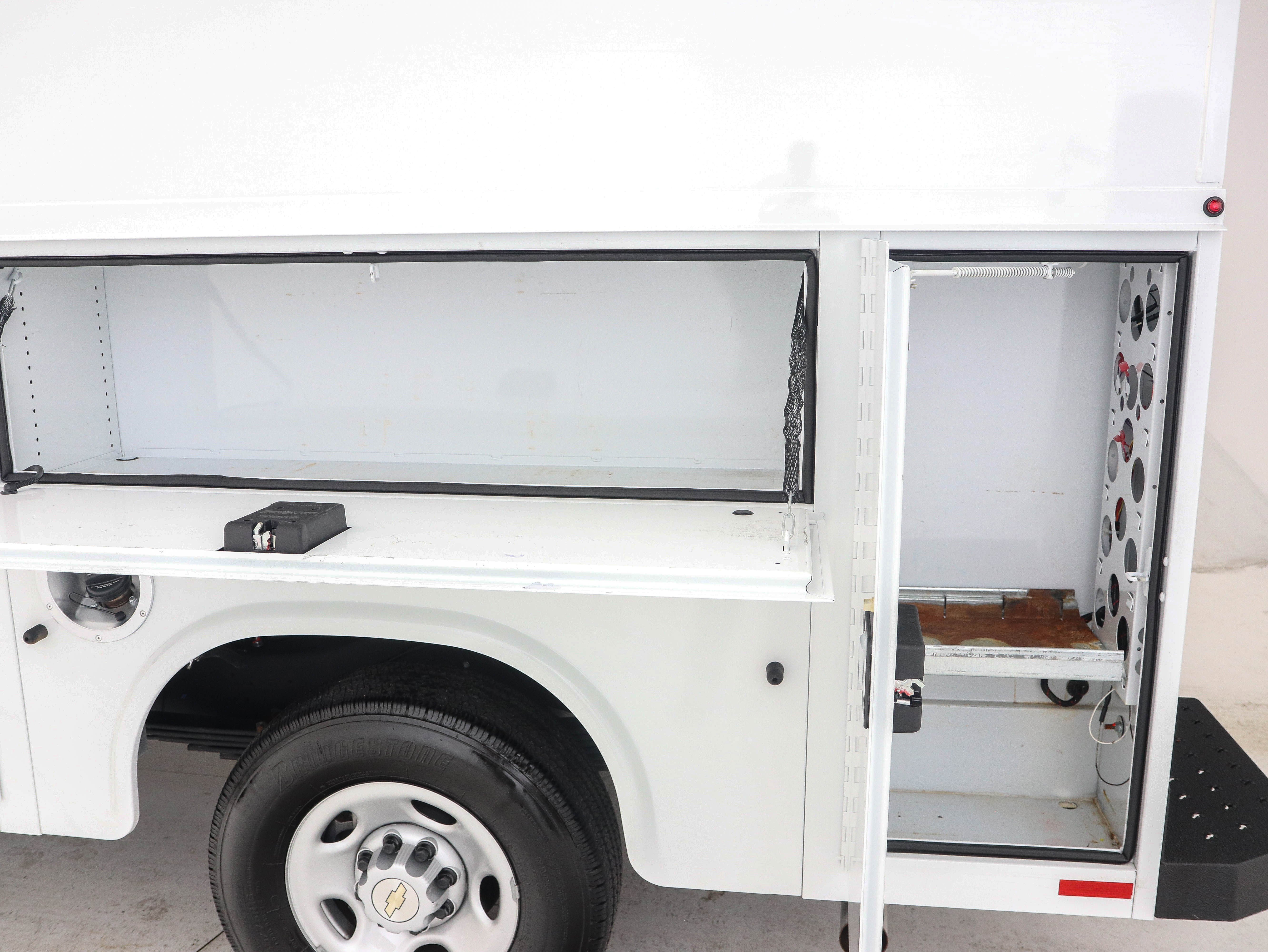 Used 2024 Chevrolet Express 3500 w/ Power Convenience Package image 25