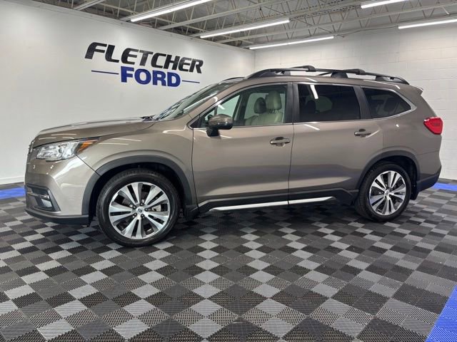 Used 2021 Subaru Ascent Limited w/ Technology Package AWD/4WD image 3