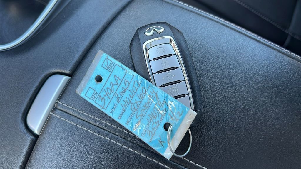 Used 2023 INFINITI QX60 Sensory w/ Vision Package image 40