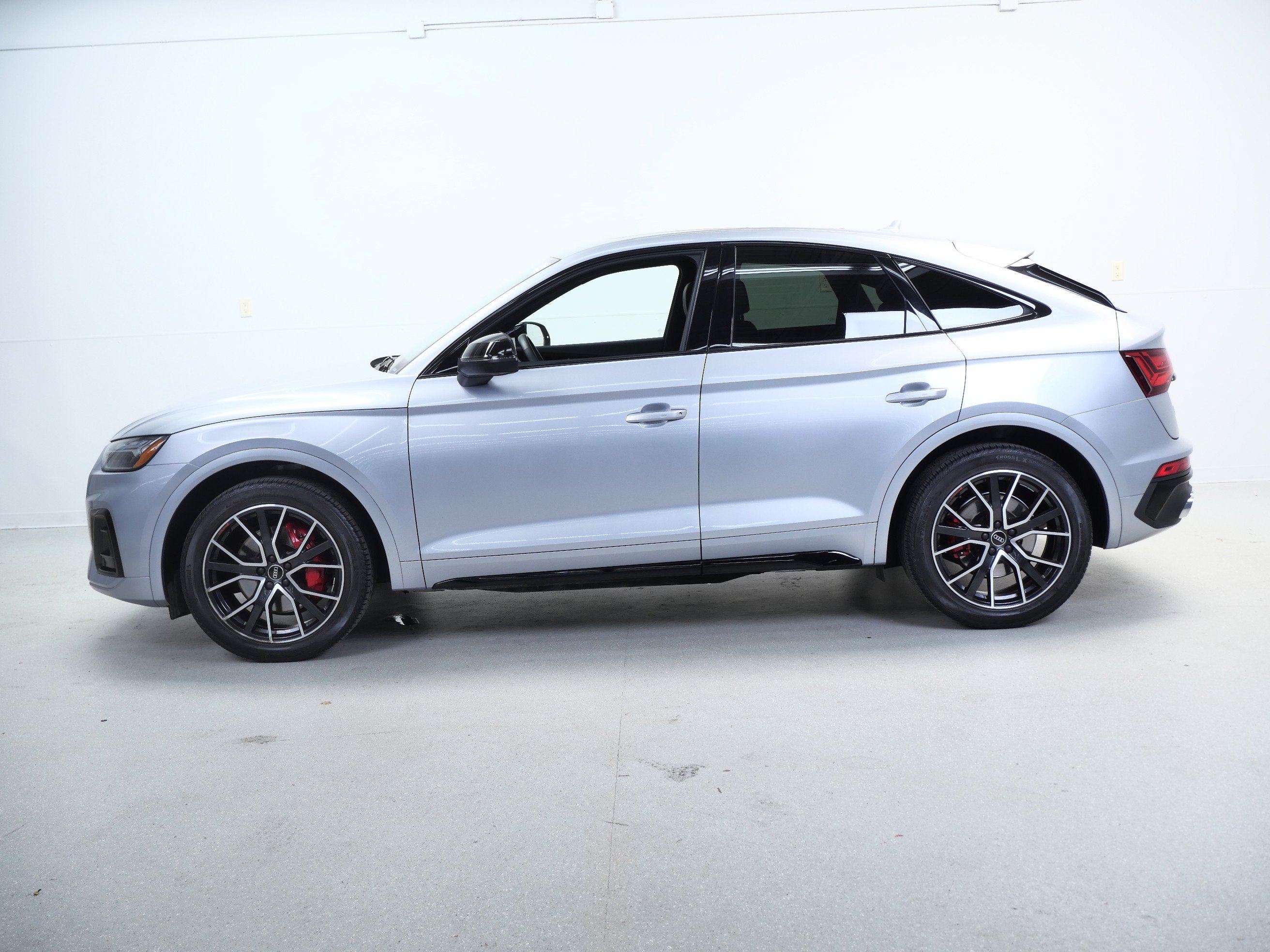 Used 2023 Audi SQ5 Premium Plus w/ Premium Plus Package AWD/4WD image 10