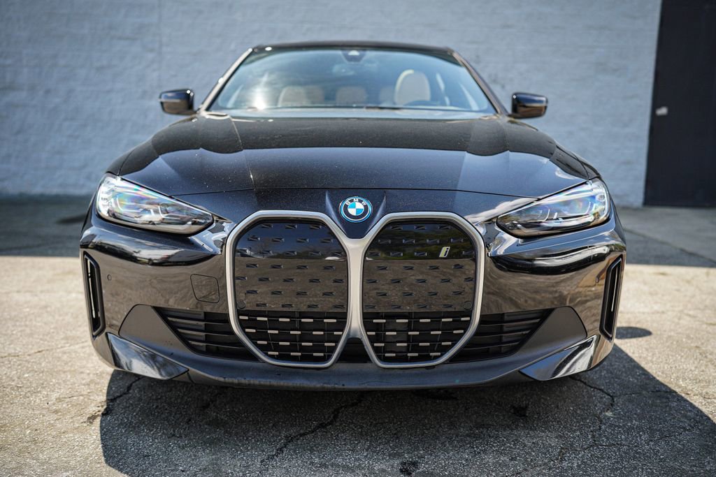 Used 2023 BMW i4 eDrive40 image 5