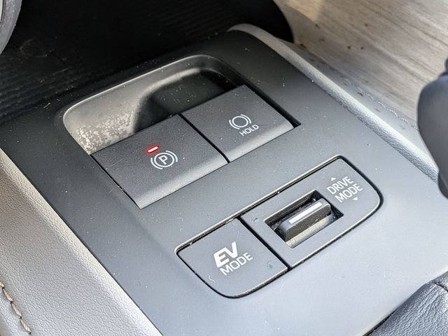 Used 2021 Toyota Venza Limited image 8