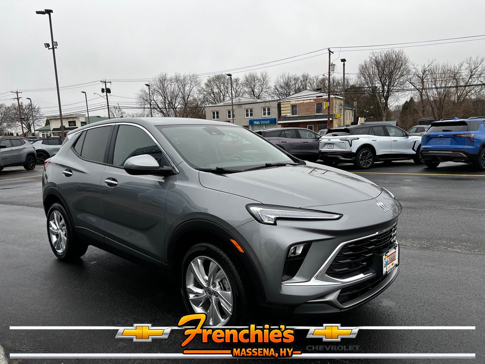 Used 2025 Buick Encore GX Preferred AWD/4WD image 3
