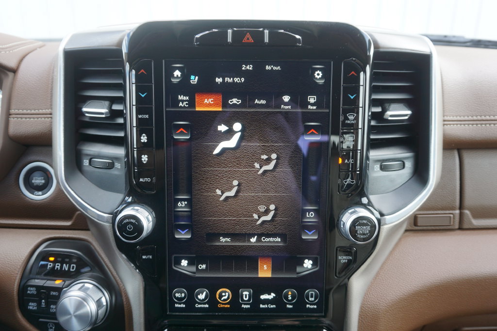 Used 2021 RAM 1500 Laramie AWD/4WD image 15
