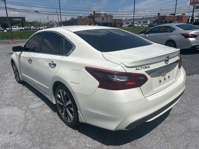 Used 2017 Nissan Altima 2.5 SR FWD image 7