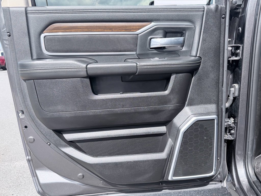 Used 2024 RAM 2500 Laramie image 34