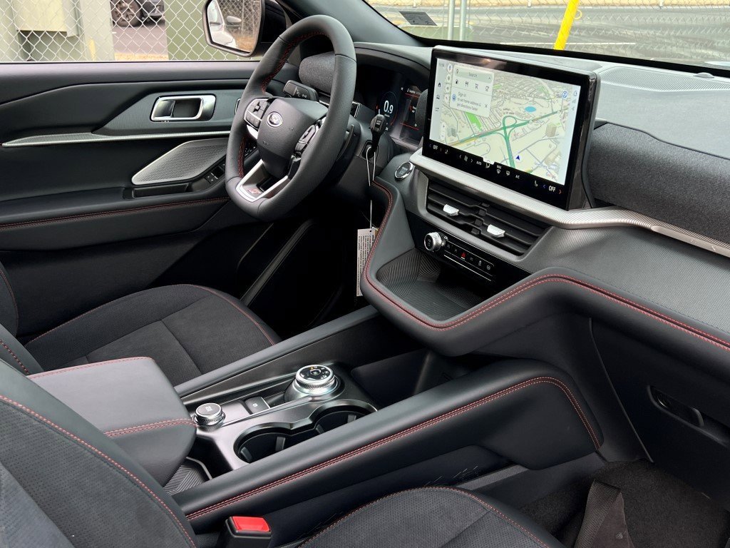 New 2026 Ford Explorer ST w/ Sun And Sound Package image 8