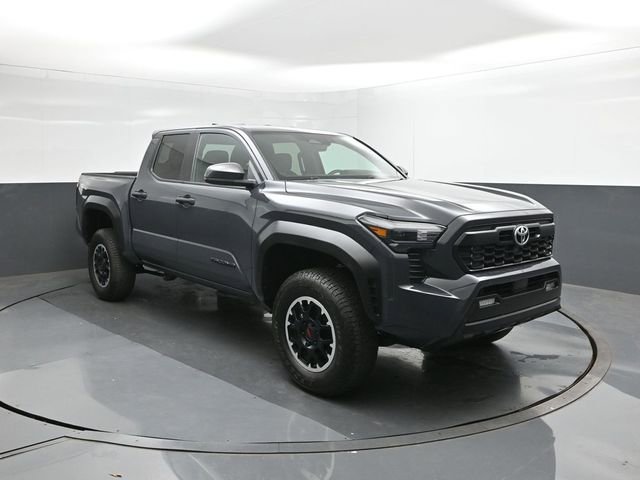 Used 2024 Toyota Tacoma TRD Off-Road image 17