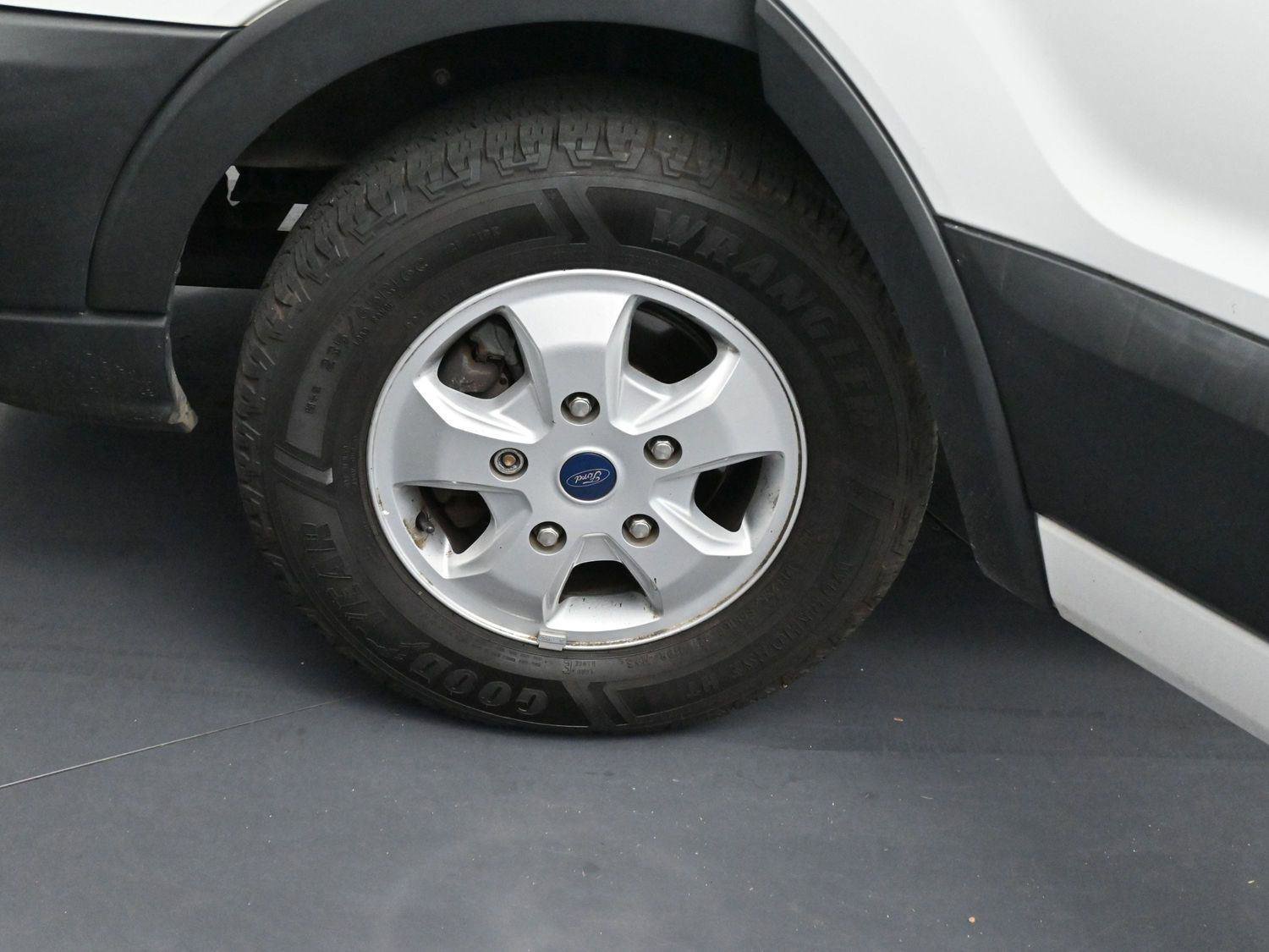 Used 2019 Ford Transit 250 130 Low Roof image 33