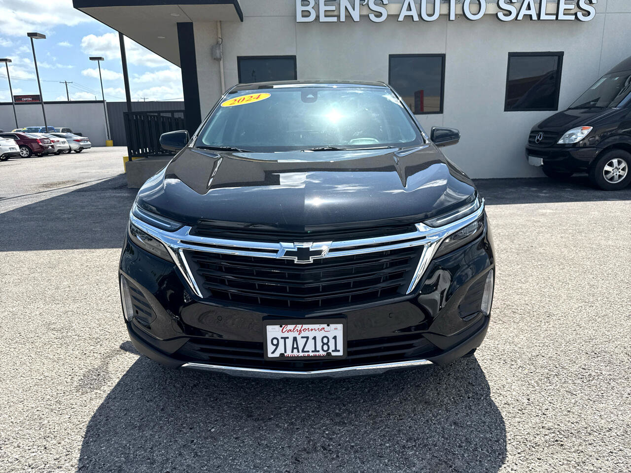 Used 2024 Chevrolet Equinox LT FWD image 3