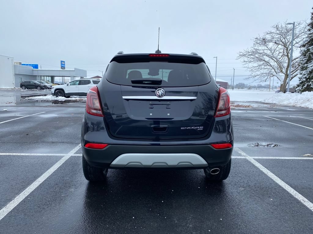 Used 2022 Buick Encore Preferred AWD/4WD image 6