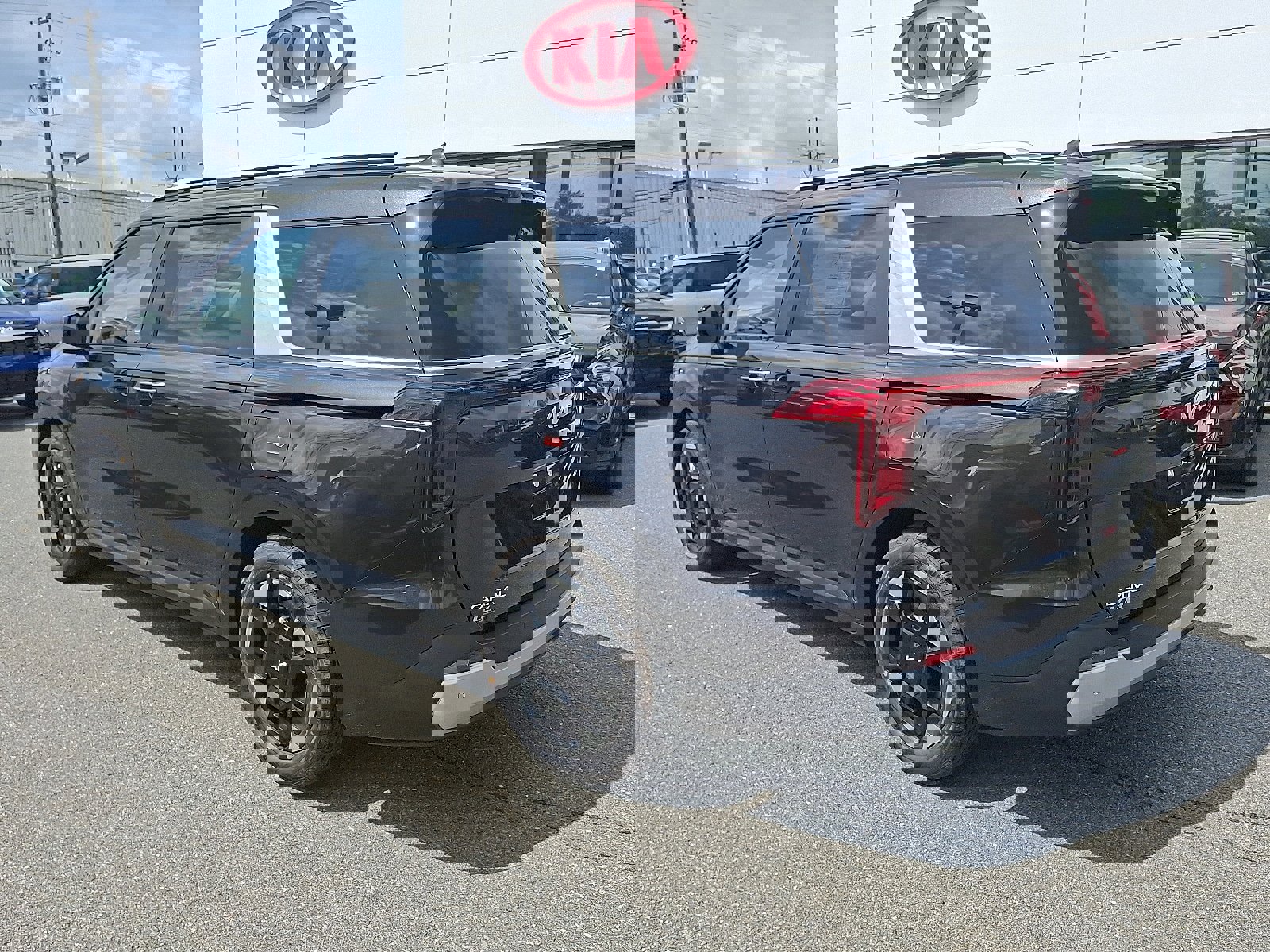 New 2026 Kia Carnival EX image 4