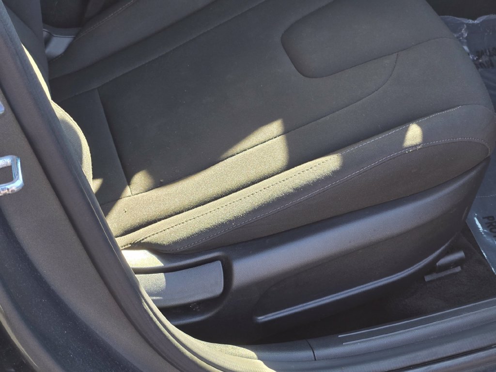 Certified 2025 Hyundai Elantra Sport FWD image 10