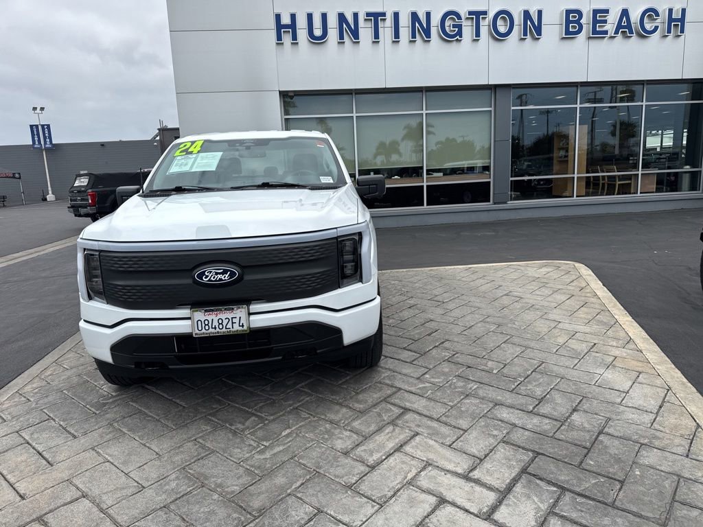 Used 2024 Ford F150 Lightning XLT AWD/4WD image 22