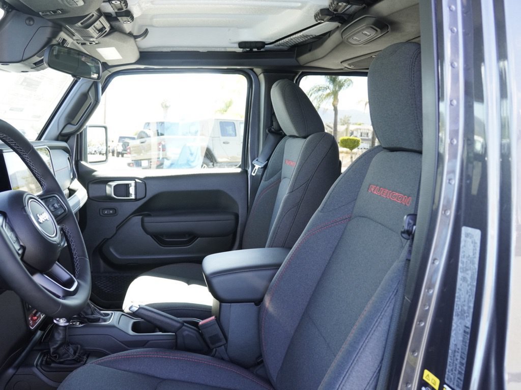 New 2026 Jeep Wrangler Unlimited Rubicon AWD/4WD image 19